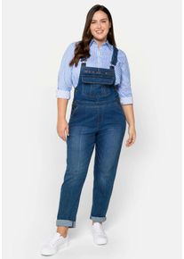 Große Größen Jeans-Latzhose mit Brusttasche und seitlichem Einsatz Gr. 56 blau von sheego für Damen