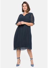 Große Größen Chiffonkleid mit Schmucksteinen am Ausschnitt Gr. 42 blau von sheego für Damen