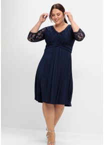 Große Größen Abendkleid mit floraler Spitze und Zier-Knotendetail Gr. 58 blau geblümt von sheego für Damen