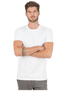 TRIGEMA Herren T-Shirt "TRIGEMA Slim Fit T-Shirt aus DELUXE Baumwolle", weiß, Basic, Gr. S, 100% Baumwolle, Shirts