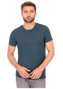 TRIGEMA Herren T-Shirt "TRIGEMA Slim Fit T-Shirt aus DELUXE Baumwolle", blau, Basic, Gr. S, 100% Baumwolle, Shirts