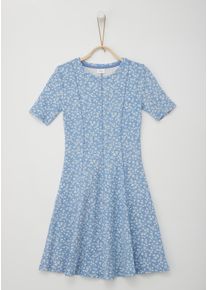 s.Oliver JUNIOR Mädchen Sommerkleidmid blau aop, casual, Gr. 140, bedruckt, Obermaterial: 95% Baumwolle, 5% Elasthan, Kleider, mit All-Over Print