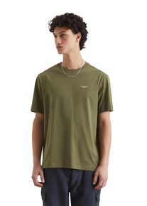 Marc O'Polo Herren T-Shirtcapulet olive, Basic, Gr. XXL, MARC O'POLO DENIM, Single Jersey, Obermaterial: 100% Baumwolle, Shirts, Ein dezenter Logo-Print auf der