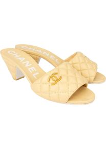 Chanel Sandalen - Chanel Quilted Lambskin CC Sandals (38) - Gr. ONE_SIZE - in Gelb - f&uuml;r Damen