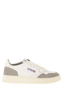 Autry Low-Top Sneaker - Medalist Low - Leather And Suede Sneakers - Gr. 40 (EU) - in Gelb - f&uuml;r Damen