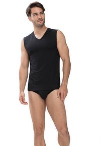 Tanktop Mey "Dry Cotton", Herren, Gr. 7 (XL), schwarz, Single Jersey, Obermaterial: 57% Baumwolle, 38% Polyester, 5% Elasthan, unifarben, k&ouml;rpernah h&uuml;ftbedeckend, V-Ausschnitt, Tops Tanktop, mit V-Ausschnitt, breite Tr&auml;ger, Single Jersey-Qualit&auml;t
