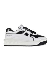 Valentino Garavani Low-Top Sneaker - Low-Top Sneakers With Stud And Sturdy Outsole - Gr. 42,5 (EU) - in Wei&szlig; - f&uuml;r Damen