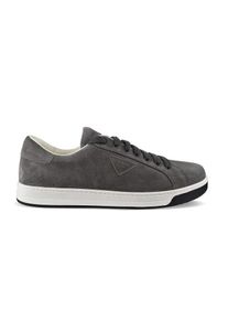 Prada Low-Top Sneaker - Low-Top Grey Suede Sneakers With Tone-On-Tone Logo - Gr. 41,5 (EU) - in Grau - f&uuml;r Damen