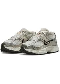 Nike V5 RNR Sneaker Damen 104 - summit white/lt orewood brn-sail-black 35.5