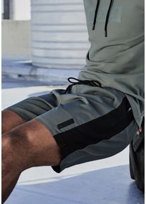 Shorts Le Jogger, Herren, Gr. S (44/46), N-Gr, gr&uuml;n, Obermaterial: 88% Polyester, 12% Elasthan, Mesh, bedruckt, unifarben, Basic ca. Mitte Oberschenkel, Hosen Shorts, mit seitliche Mesheinsatz und Rei&szlig;verschlusstaschen