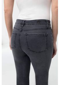 5-Pocket-Jeans WONDERJEANS "Relaxed Straight", Damen, Gr. 42, L&auml;nge 30, schwarz stone, Denim/Jeans, Obermaterial: 87% Baumwolle, 10% Polyester, 3% Elasthan, straight fit, Jeans 5-Pocket-Jeans, Cool, modern und vielseitig zu stylen