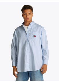Hemdbluse Tommy Jeans CURVE "TJW OVS BADGE OXFORD SHIRT EXT", Damen, Gr. 4XL (48), blau (sweet blau, stripe), Web, Obermaterial: 100% Baumwolle, unifarben, oversize, Blusen Hemdbluse, in Gro&szlig;en Gr&ouml;&szlig;en, Oxford Qualit&auml;t, oversized, Logo-Badge