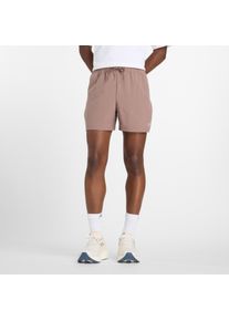 Laufshorts New Balance "SPORT ESSENTIAL SHORT 5", Herren, Gr. M, N-Gr, earth shadow, Obermaterial: 100% Polyester, Hosen Laufshorts, aus Stretchmaterial, feuchtigkeitsabweisend, leicht