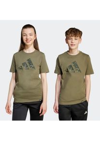 T-Shirt adidas Sportswear "MIT CAMOUFLAGE-GRAFIK F&Uuml;R KINDER", Jungen, Gr. 128, gr&uuml;n (olive strata), Obermaterial: 100% Baumwolle, Shirts T-Shirt, sportlicher Stil, kurze &Auml;rmel, regul&auml;re Passform, aus Baumwolle