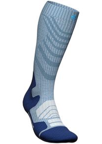 Sportsocken Bauerfeind "Outdoor Merino Compression Socks, Women", Damen, Gr. 43-46, blau (sky blau, l), Obermaterial: 54% Polyamid, 37% Wolle, 9% Elasthan, Socken Sportsocken, mit Kompression, f&uuml;r Damen