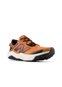 Laufschuh New Balance "DYNASOFT NITREL V6", Herren, Gr. 42,5, sizzle, Synthetik, Textil, Schuhe Laufschuh, Trailrunning-Schuhe