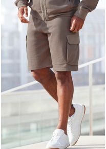 Sweatshorts AUTHENTIC LE JOGGER "kurze Sweathose", Herren, Gr. S (44/46), N-Gr, braun (hellbraun), Sweatware, Obermaterial: 60% Baumwolle, 40% Polyester, unifarben, regular fit ca. Mitte Knie, Hosen Sweatshorts, Cargotaschen mit Webdetails