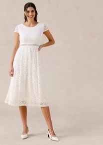 bonprix Spitzenkleid mit H&auml;kel-Einsatz in der Taille, wei&szlig;, Gr.40/42 (M), Modernes Kleid mit sch&ouml;ner Spitze mit V-Ausschnitt im R&uuml;cken und H&auml;kel-Einsatz in der Taille