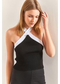 Asymmetrisch geschnittene Bluse mit farblich blockiertem Kragen