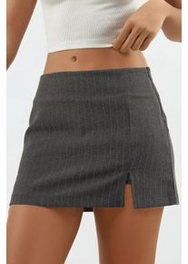 Gestreifte Mini-Skorts mit Schlitzdetail