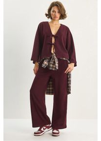 V-Ausschnitt Strickjacke und weit geschnittene Hose Set