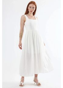 Maxikleid mit quadratischem Ausschnitt