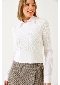 Strukturierter Strick-Crop-Pullover mit Hemdkragen