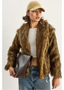 Kunstfellkurzjacke mit offenem Kragen
