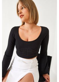 Stitch-Details Crop Top