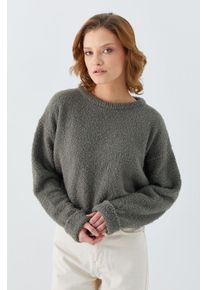 Pl&uuml;schstrukturierter kurz geschnittener Strickpullover