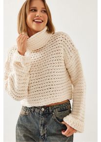 Strukturiertes, tailliertes Rollkragenpullover