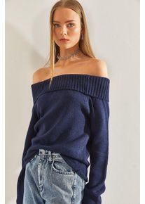 Strukturierter Strickpullover mit Madonna-Kragen