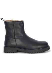 PME-Legend Bequeme PME Legend Stiefel mit einem sch&ouml;nen warmen Futter. Die Stiefel sind aus hochwertigem Leder gefertigt. Der Stiefel hat eine EVA-Einlegesohle, die f&uuml;r eine angenehme D&auml;mpfung sorgt. Der Stiefel ist mit einem Rei&szlig;verschluss an der Innenseite ausgestattet. Marke: PME LegendModellname: ChuteKategorie: HerrenstiefelMaterialien: LederFarbe: schwarz