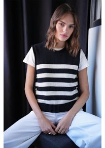 Gestreiftes Stricktop mit Knopfdetail