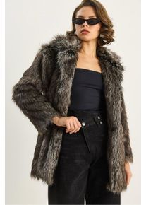 Faux-Fur-Mantel