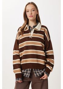 Gestreifter Pullover mit Polokragen