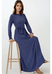 Strukturiertes Maxikleid mit Rundhalsausschnitt