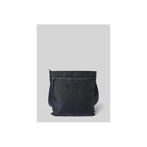 4063545715972 - Umhängetasche mit Label-Applikation Modell Catch_30 4063545715972 - Umhängetasche mit Label-Applikation Modell Catch_30