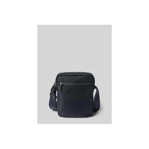 4063545715989 - Umhängetasche mit Label-Applikation Modell Catch_30 4063545715989 - Umhängetasche mit Label-Applikation Modell Catch_30